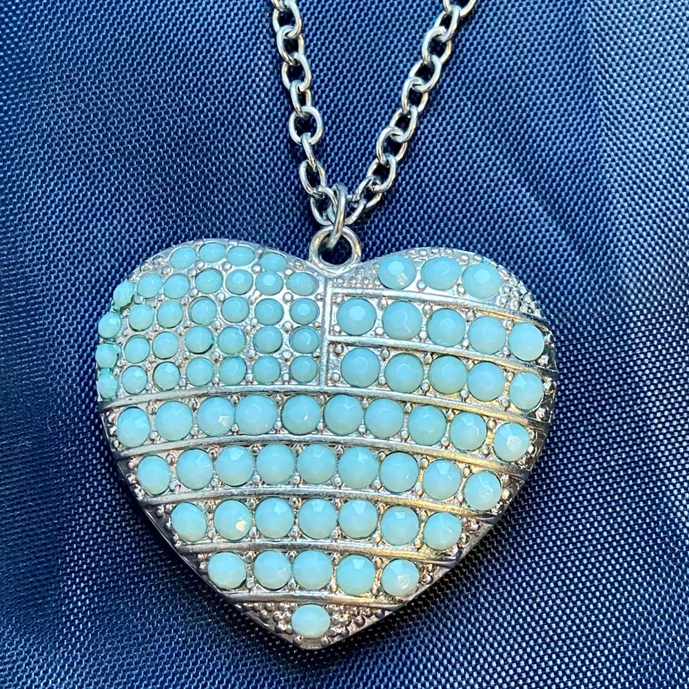 NWOT American Flag Heart Necklace
